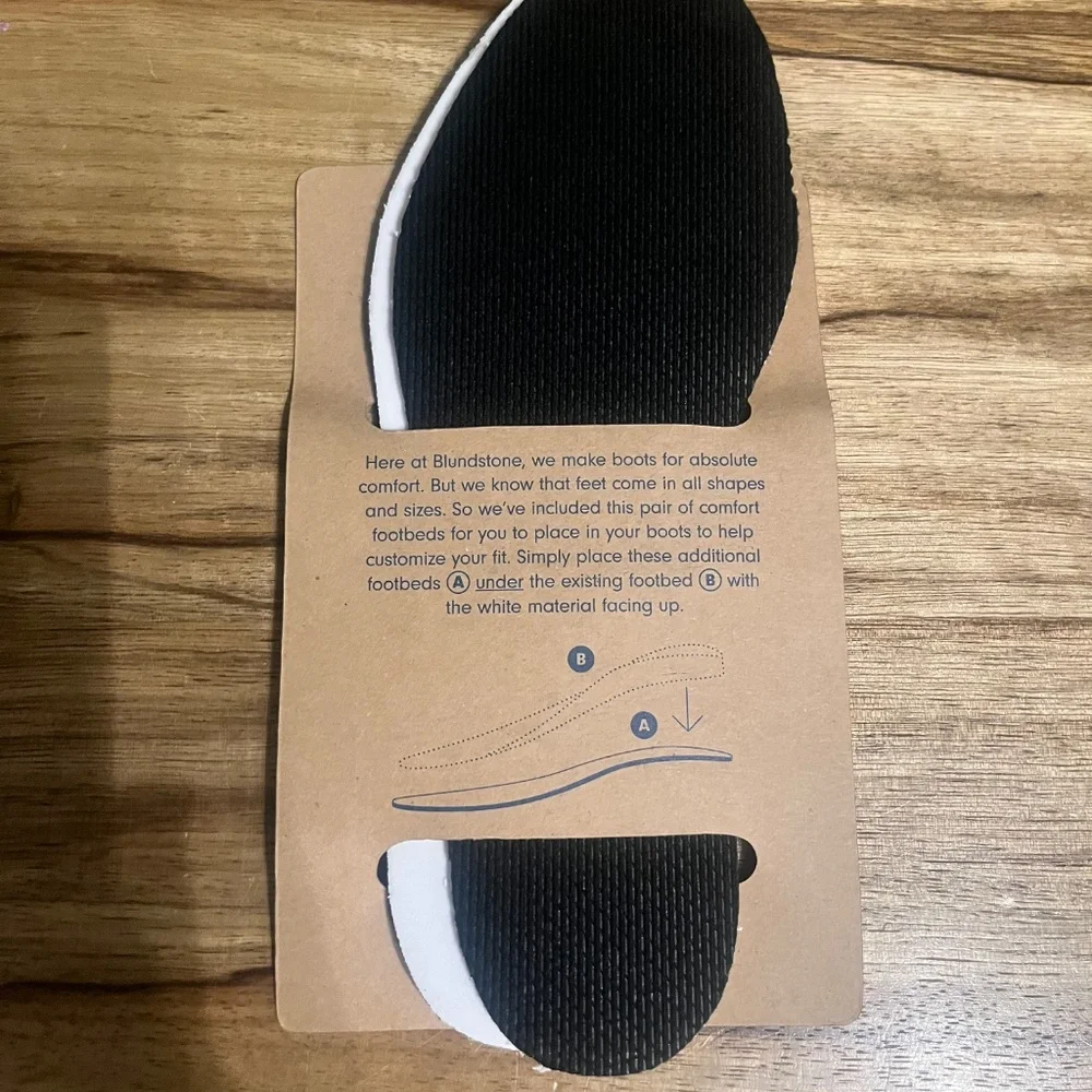 Blundstone boots NWOT - Picture 3 of 3